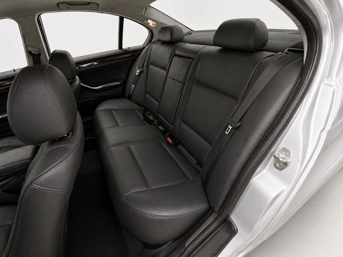 Used 2002 BMW 325xi Sedan AWD/4WD image 9