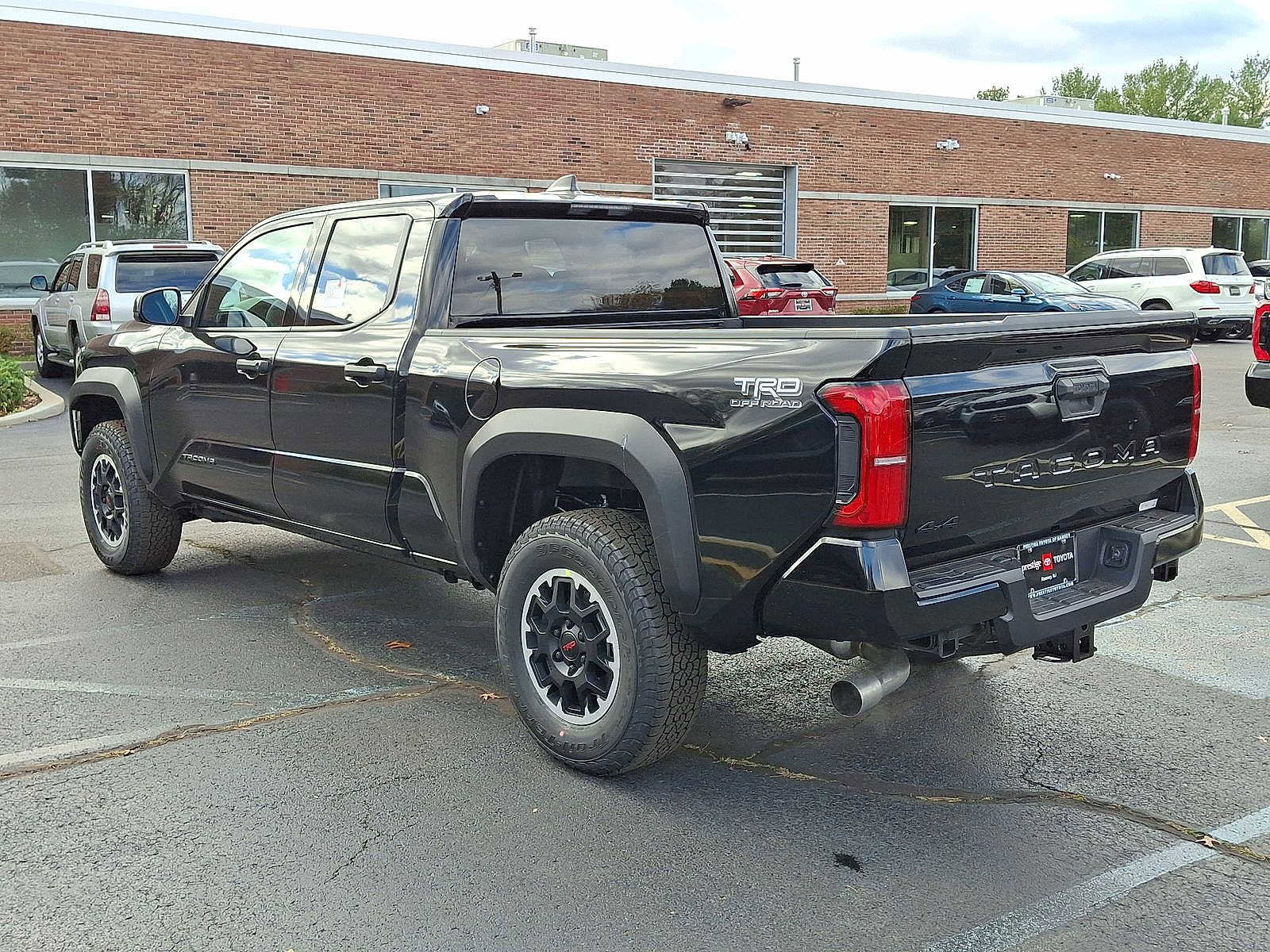 New 2025 Toyota Tacoma TRD Off-Road image 11
