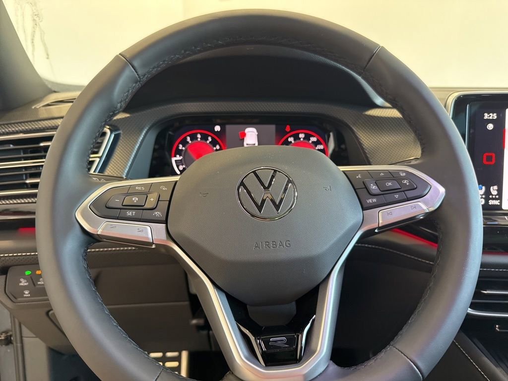 New 2026 Volkswagen Atlas Cross Sport SEL Premium R-Line image 21