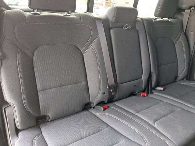 Used 2023 RAM 1500 Big Horn AWD/4WD image 34