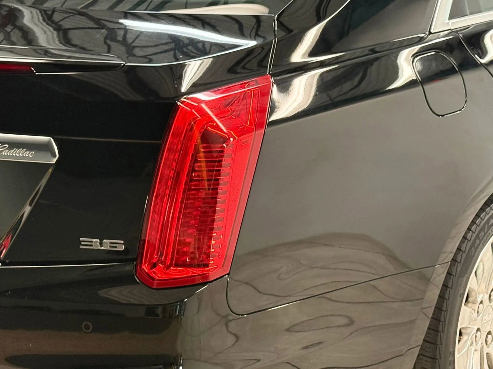 Used 2015 Cadillac CTS Luxury RWD image 10
