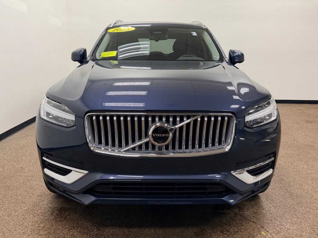 Used 2025 Volvo XC90 B6 Plus w/ Protection Package AWD/4WD image 9