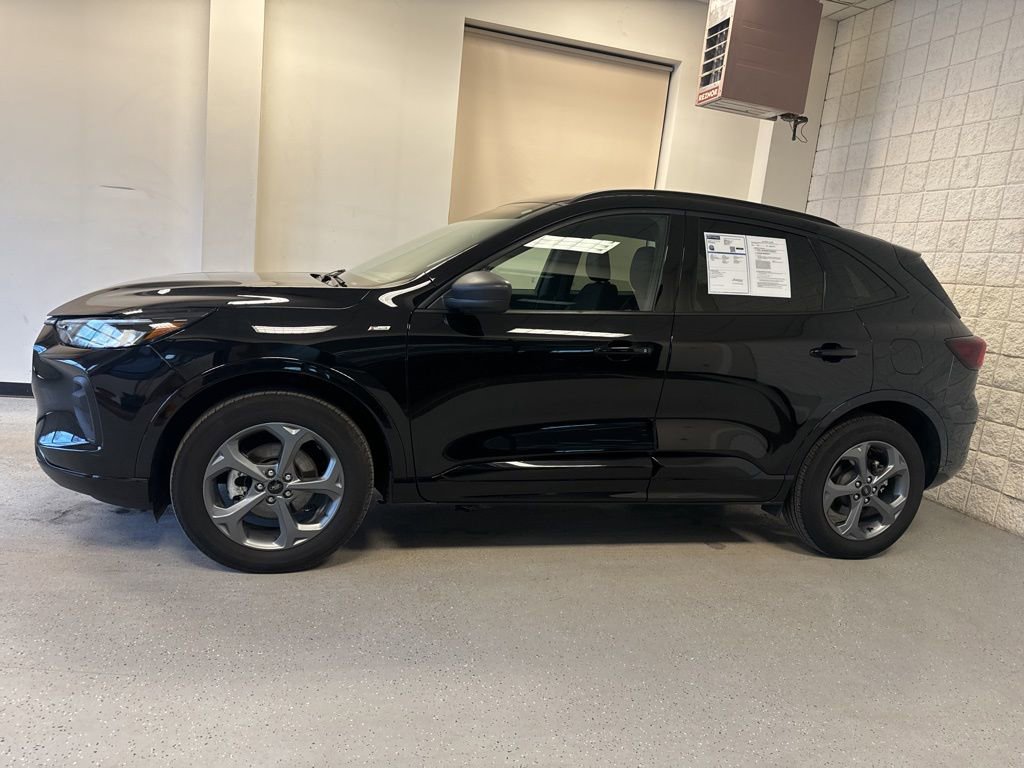 Used 2024 Ford Escape ST-Line w/ Tech Pack #1 AWD/4WD image 41
