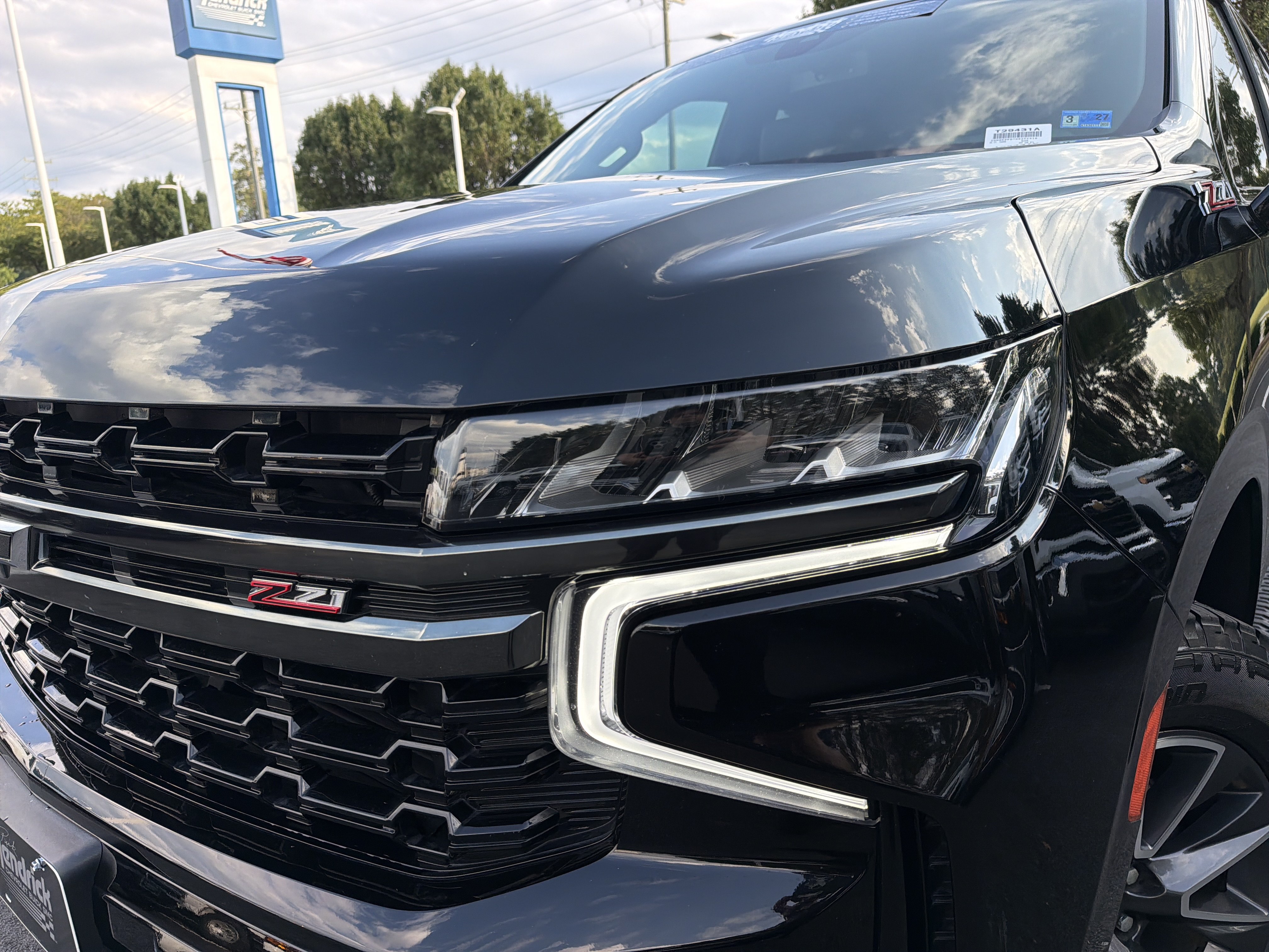 Used 2021 Chevrolet Tahoe Z71 w/ Z71 Off-Road Package AWD/4WD image 6