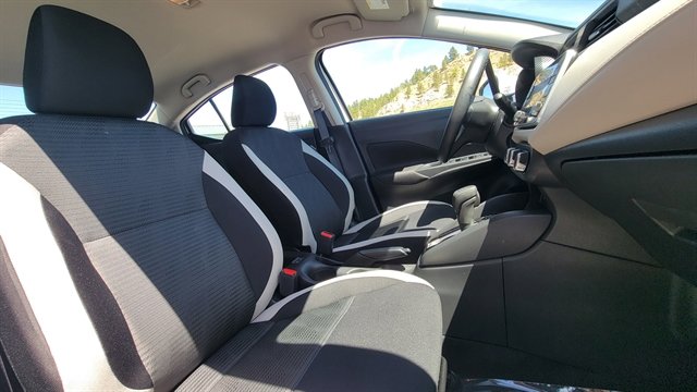 Used 2022 Nissan Versa SV w/ Trunk Package FWD image 40