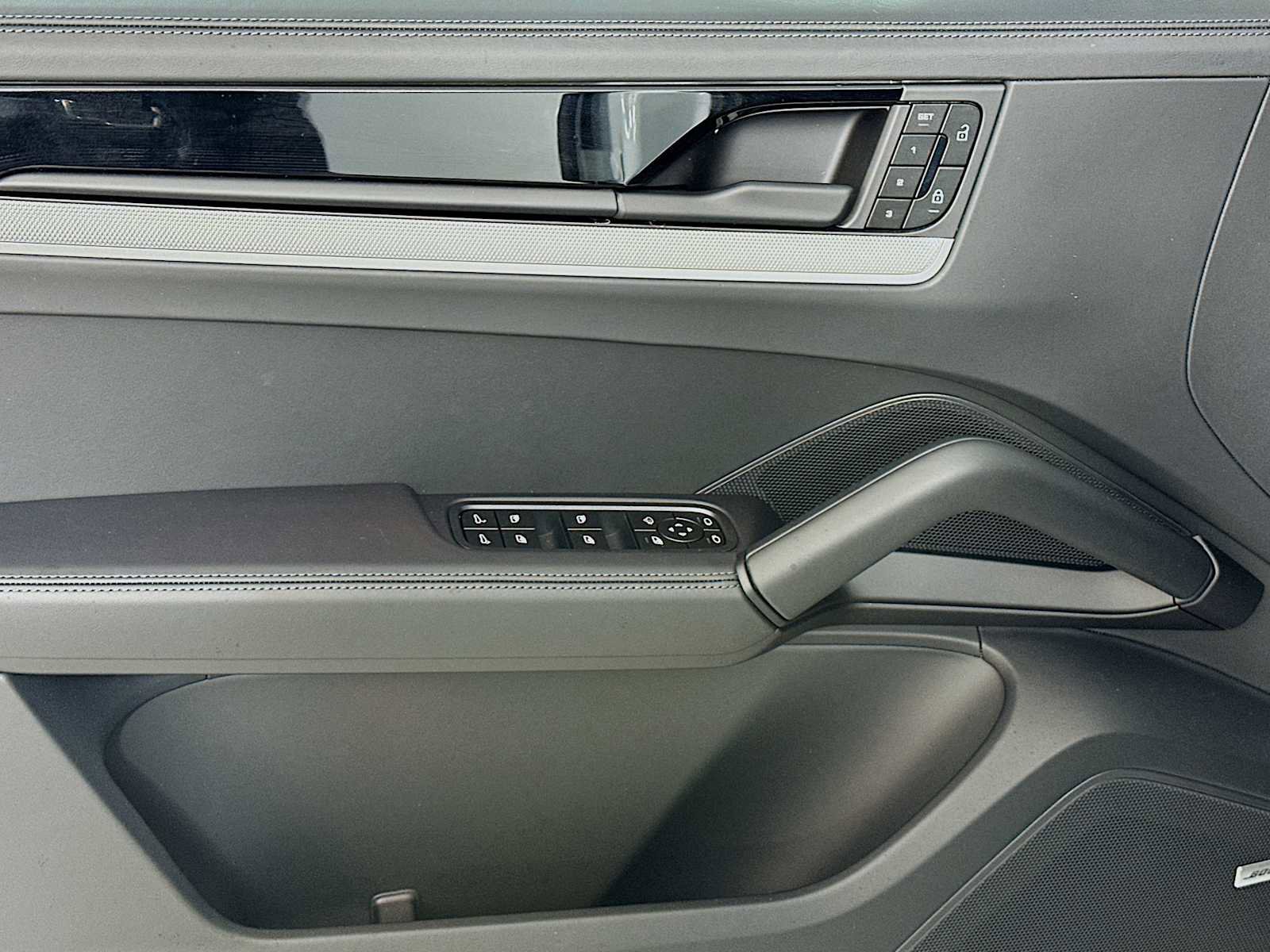 New 2026 Porsche Cayenne Coupe image 11