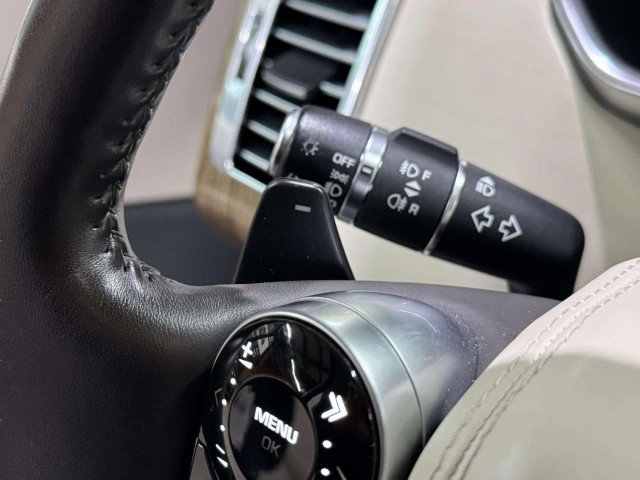 Used 2019 Land Rover Range Rover HSE image 34