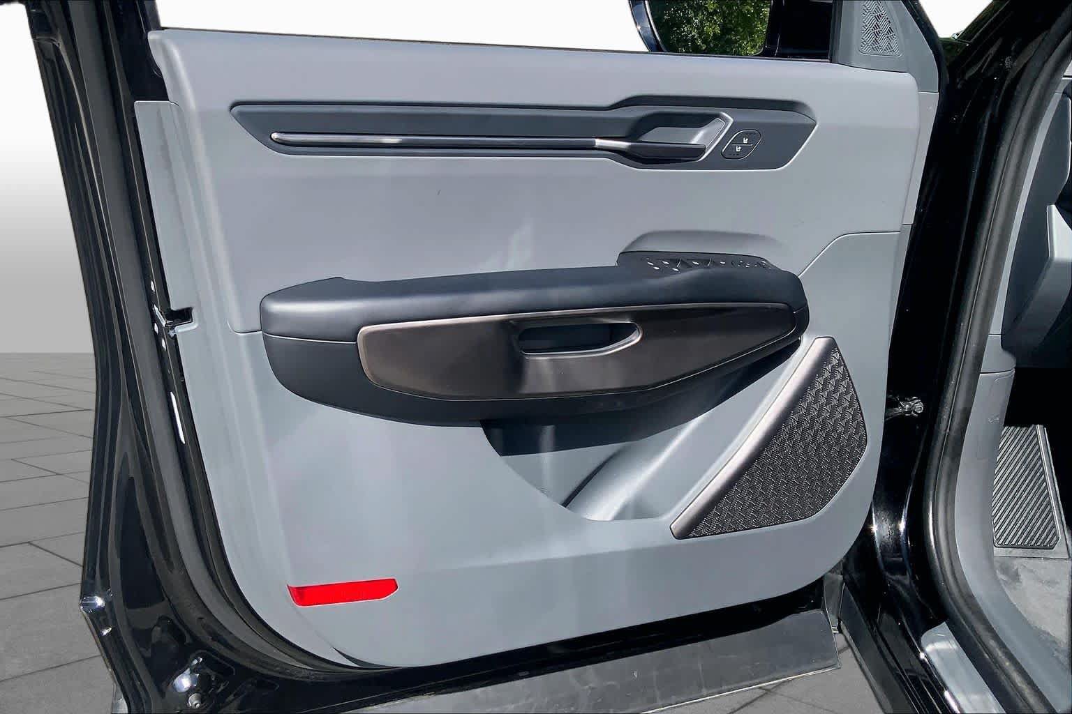 Certified 2024 Kia EV9 Light Long Range RWD image 19