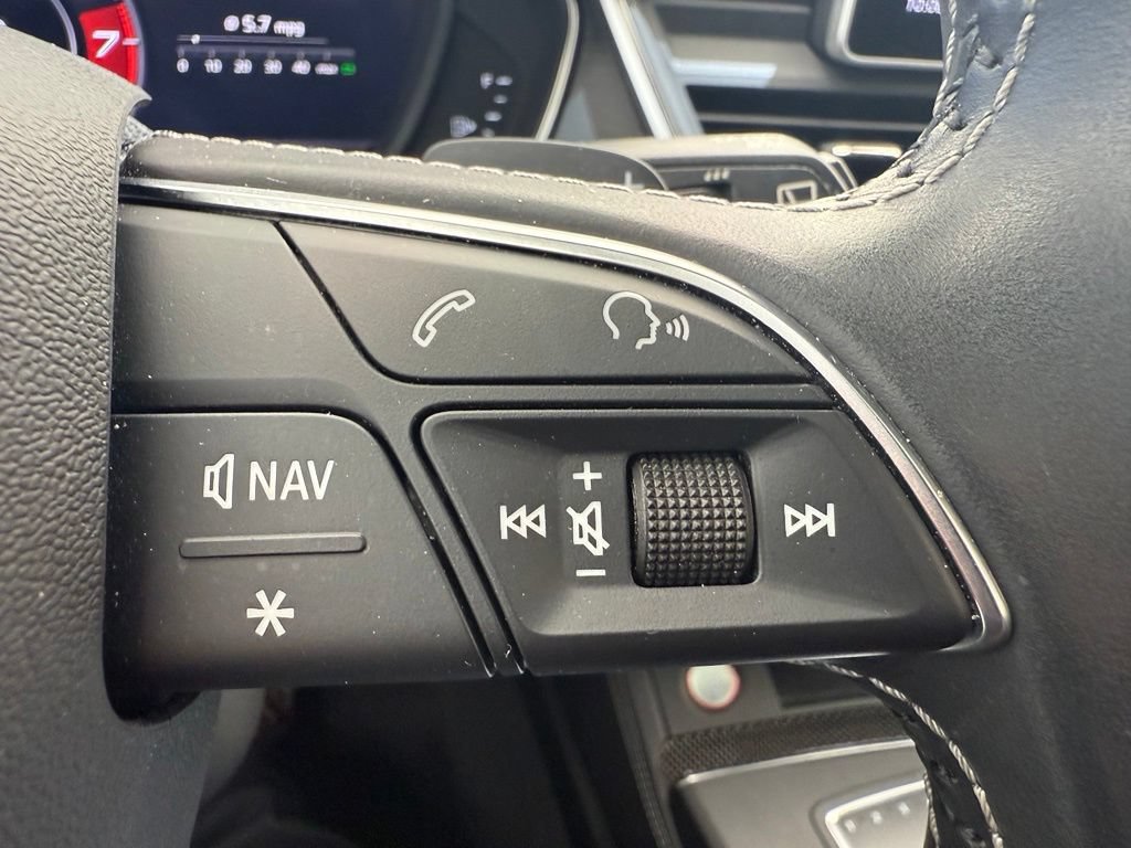 Used 2019 Audi SQ5 Premium Plus AWD/4WD image 17