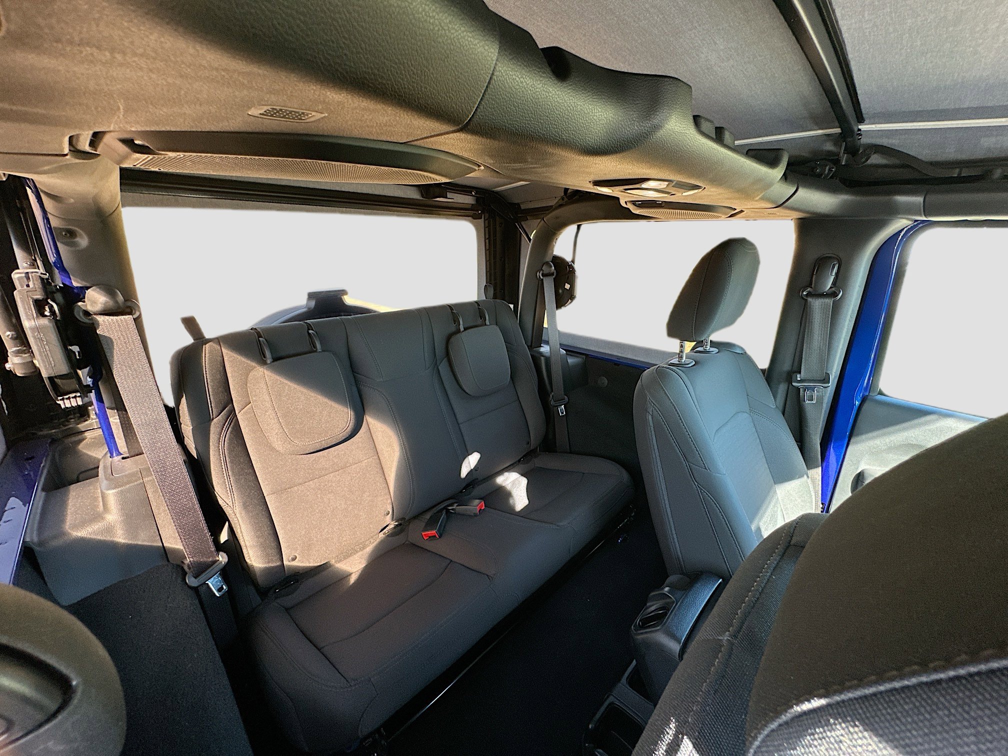 Used 2019 Jeep Wrangler Sport image 24