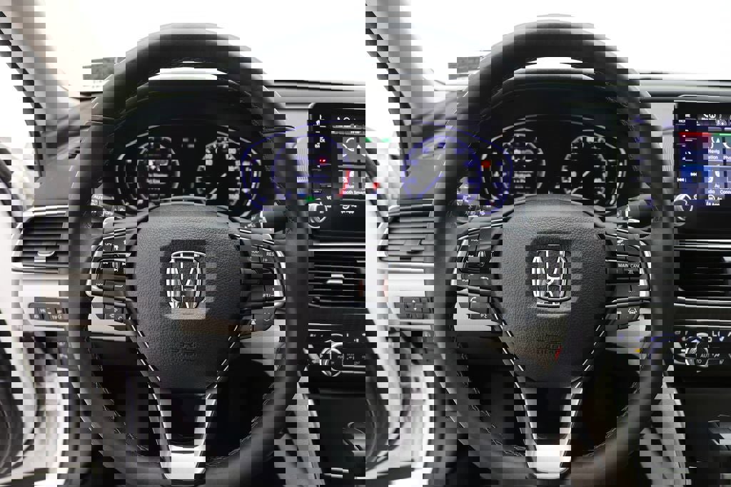 Used 2018 Honda Accord Touring image 20