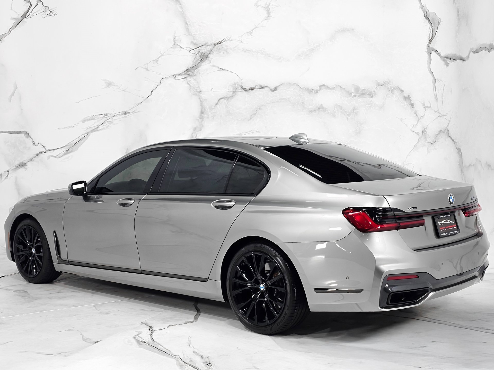 Used 2022 BMW 750i xDrive w/ Executive Package image 8