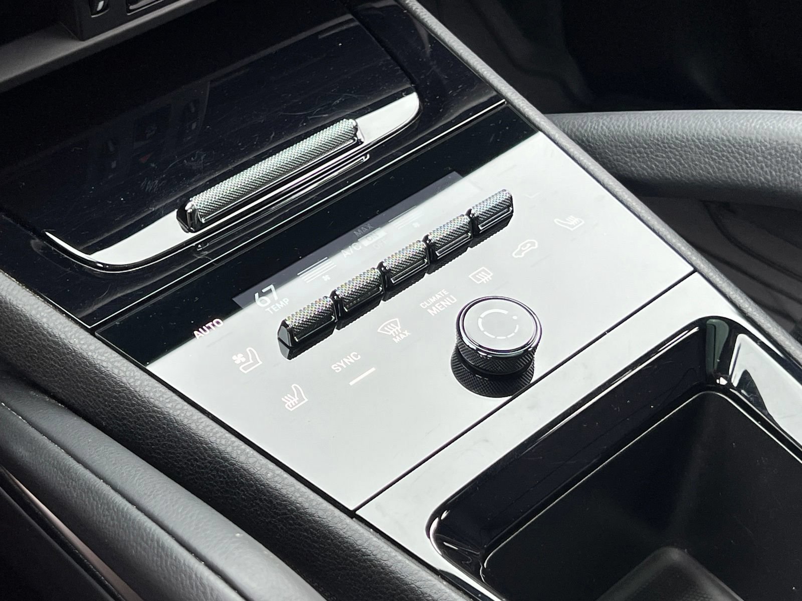 Certified 2026 Porsche Cayenne E-Hybrid AWD/4WD image 31