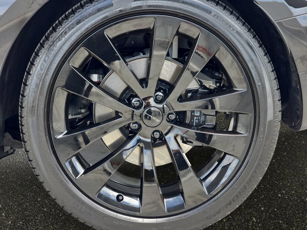 Certified 2026 Land Rover Range Rover Sport Dynamic SE AWD/4WD image 38