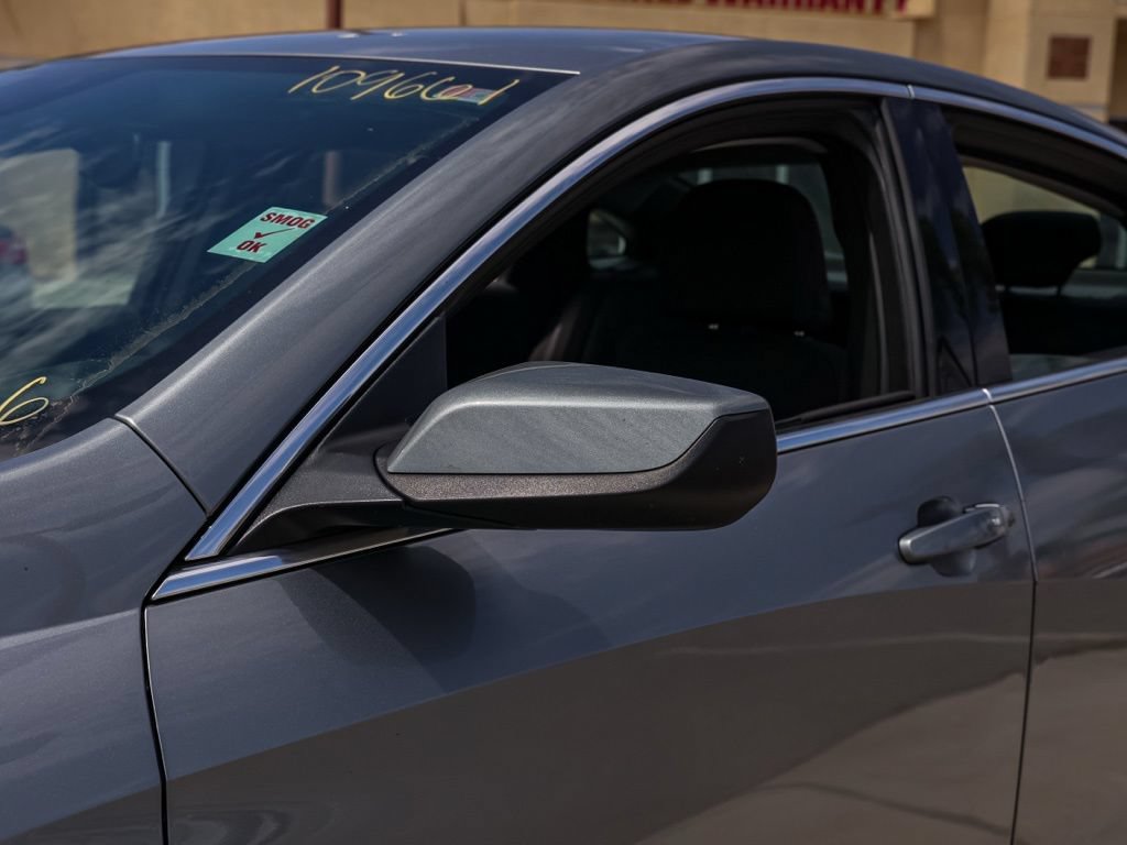 Used 2025 Chevrolet Malibu RS FWD image 12