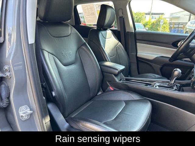 Certified 2022 Jeep Compass Limited image 33