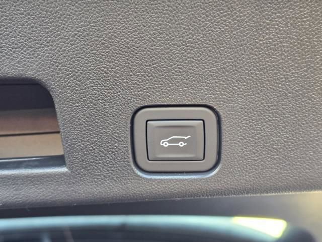 New 2026 Chevrolet Traverse LT w/ Sun and Wheel Package image 10