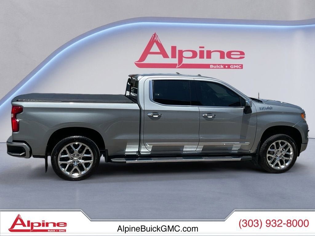 Used 2023 Chevrolet Silverado 1500 High Country w/ High Country Premium Package AWD/4WD image 6