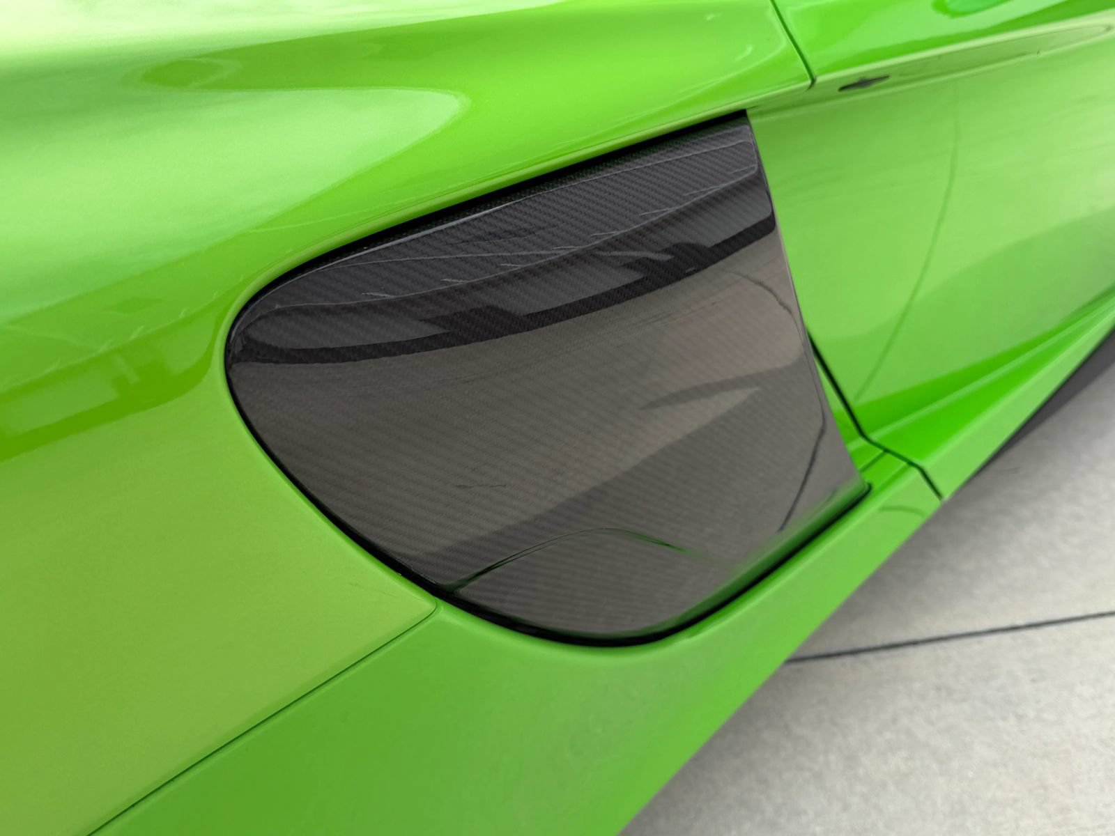 Used 2015 McLaren 650S Spider RWD image 15