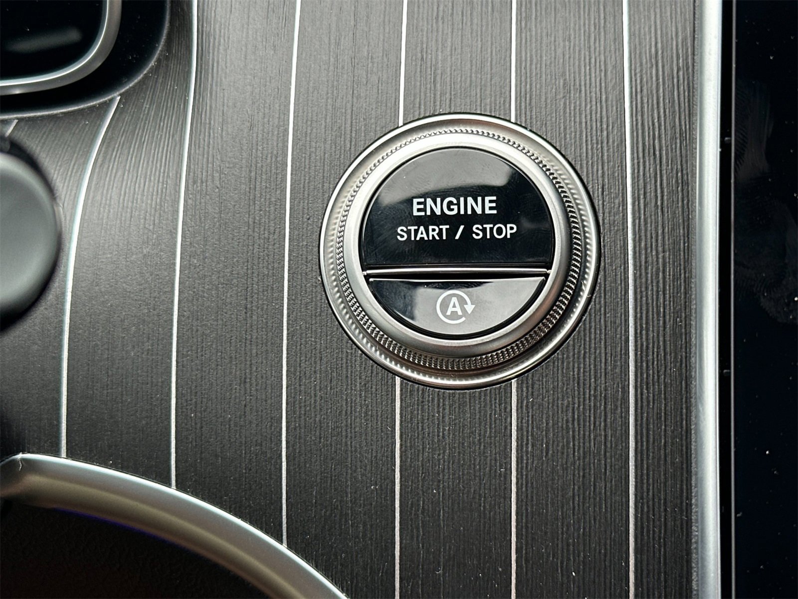 New 2025 Mercedes-Benz C 300 4MATIC Sedan image 25