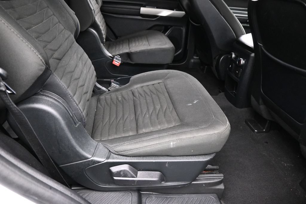 Used 2020 Ford Explorer XLT RWD image 38