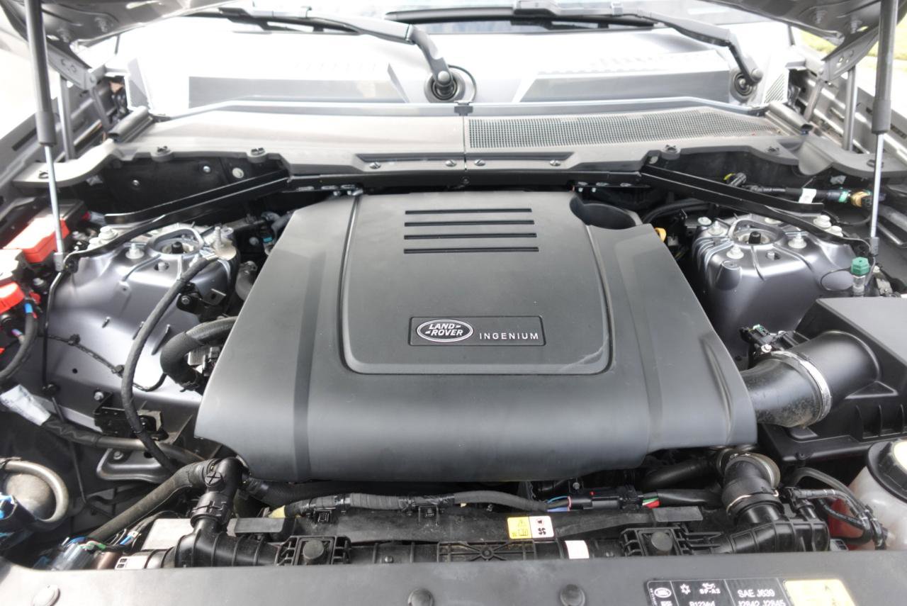 Used 2023 Land Rover Defender 90 S AWD/4WD image 16