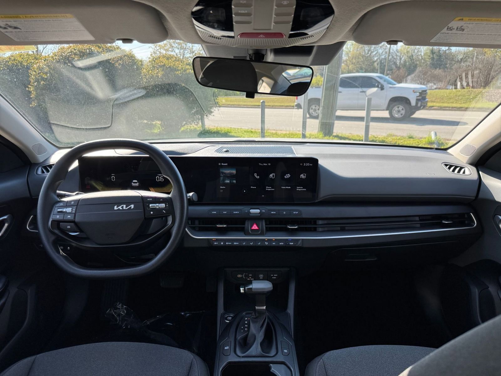 Used 2025 Kia K4 LXS FWD image 30