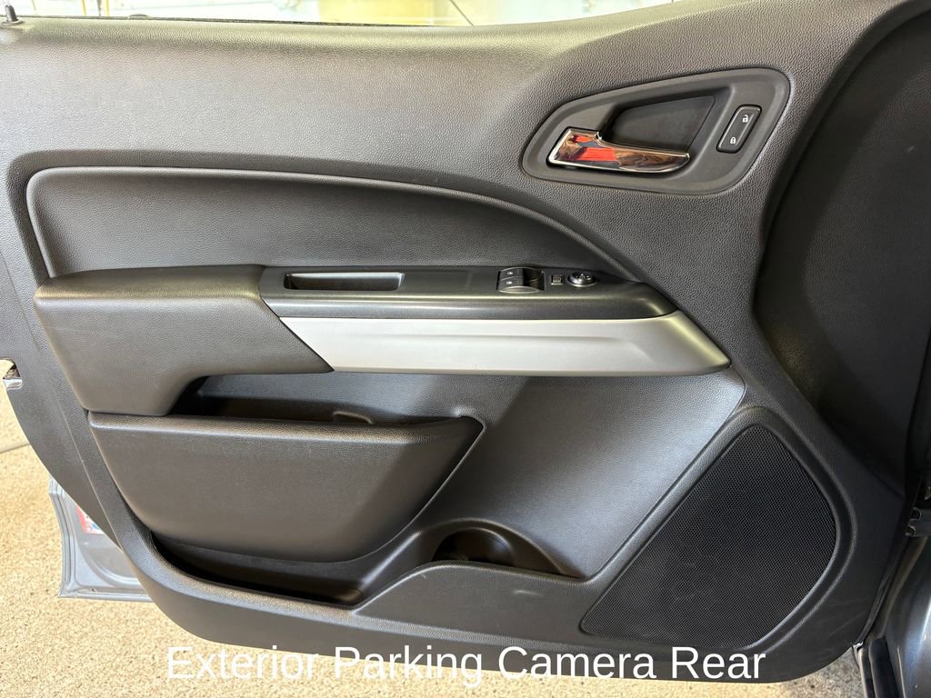 Used 2022 Chevrolet Colorado LT w/ Fleet Safety Package image 10