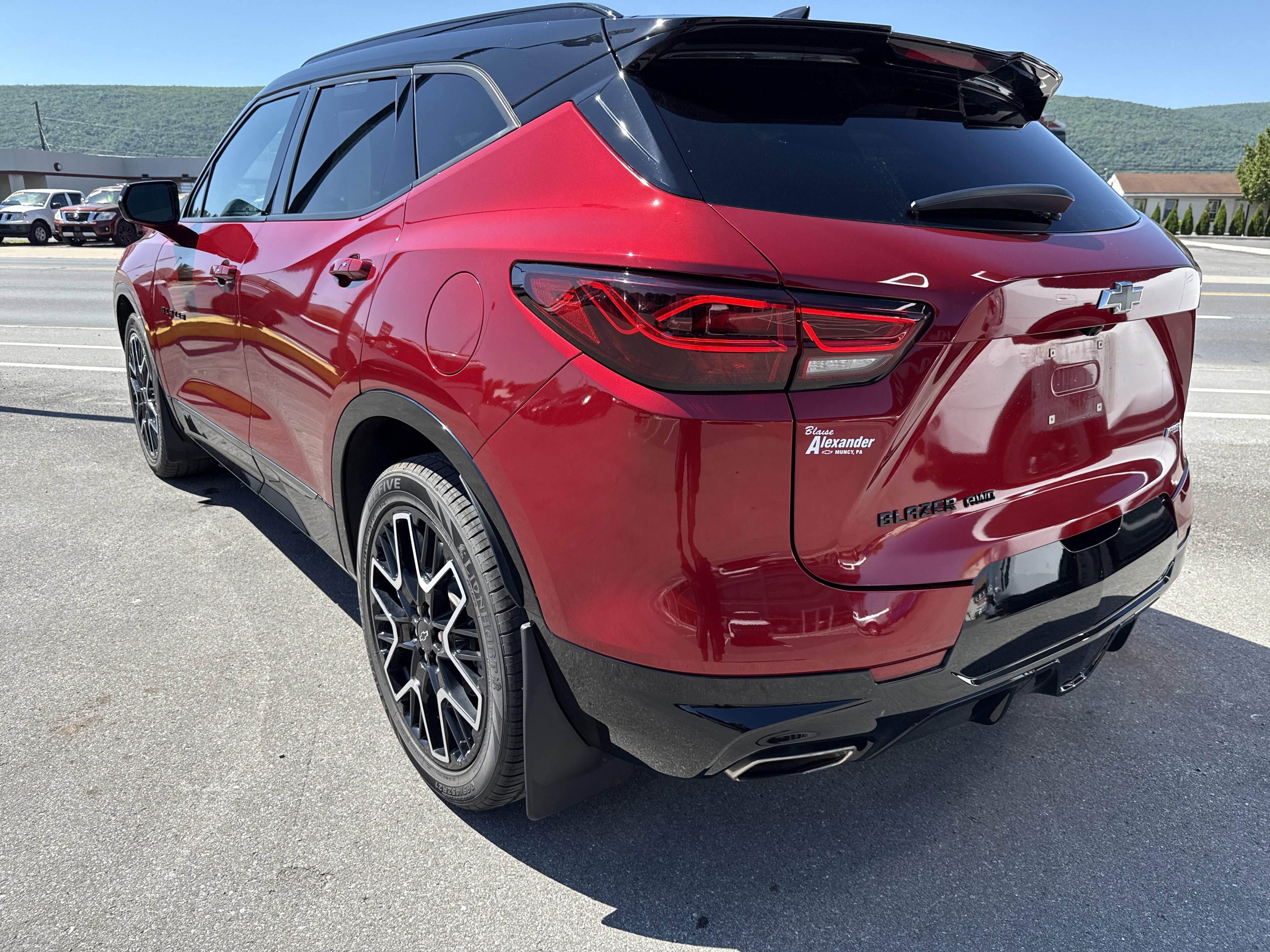 Used 2023 Chevrolet Blazer RS w/ Enhanced Convenience Package AWD/4WD image 6