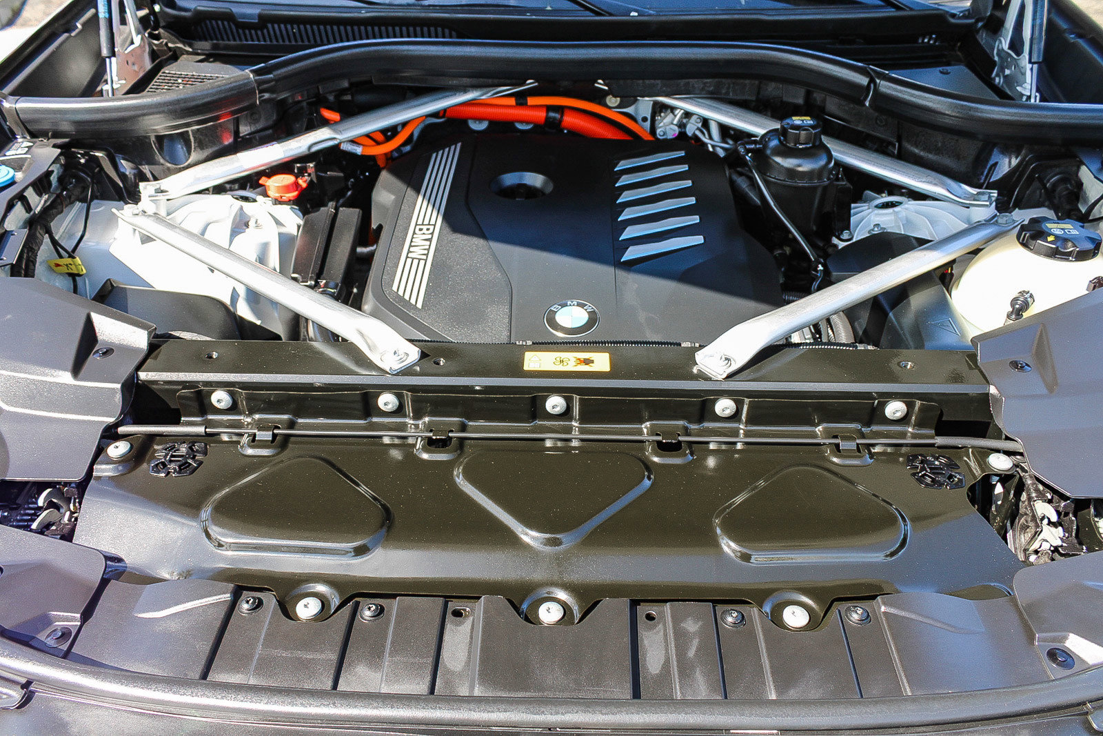 Used 2023 BMW X5 xDrive45e w/ Parking Assistance Package image 27