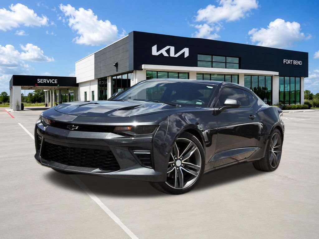 Used 2016 Chevrolet Camaro SS RWD image 1