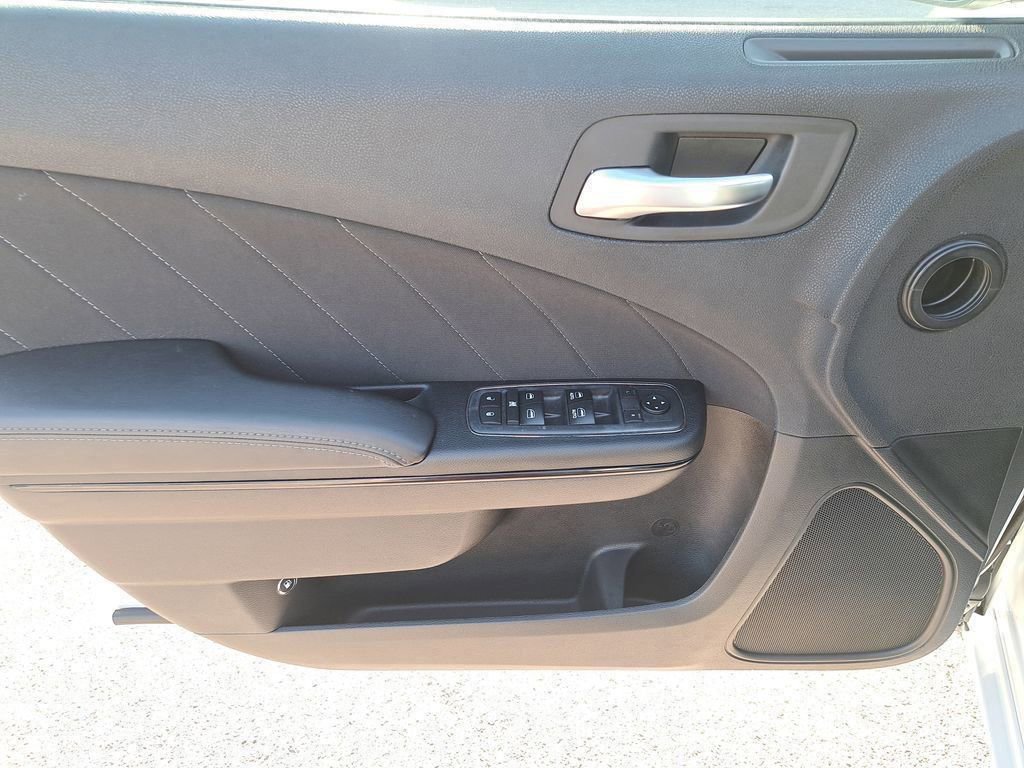 Used 2018 Dodge Charger SXT Plus w/ Blacktop Package image 13