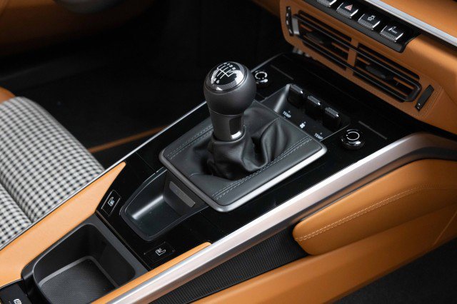 Used 2023 Porsche 911 Sport Classic image 16