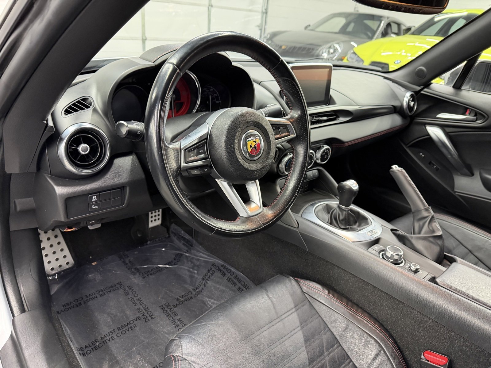 Used 2019 FIAT 124 Spider Abarth w/ Convenience Group image 16