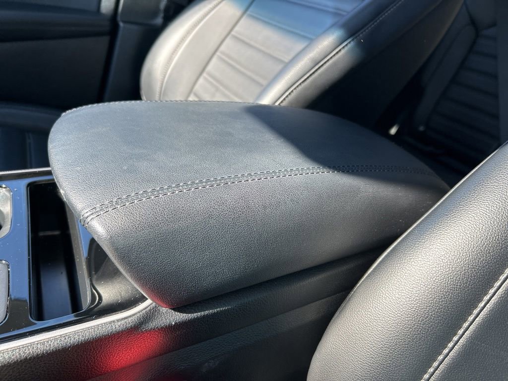 Used 2020 Ford Edge SEL w/ Cold Weather Package image 38