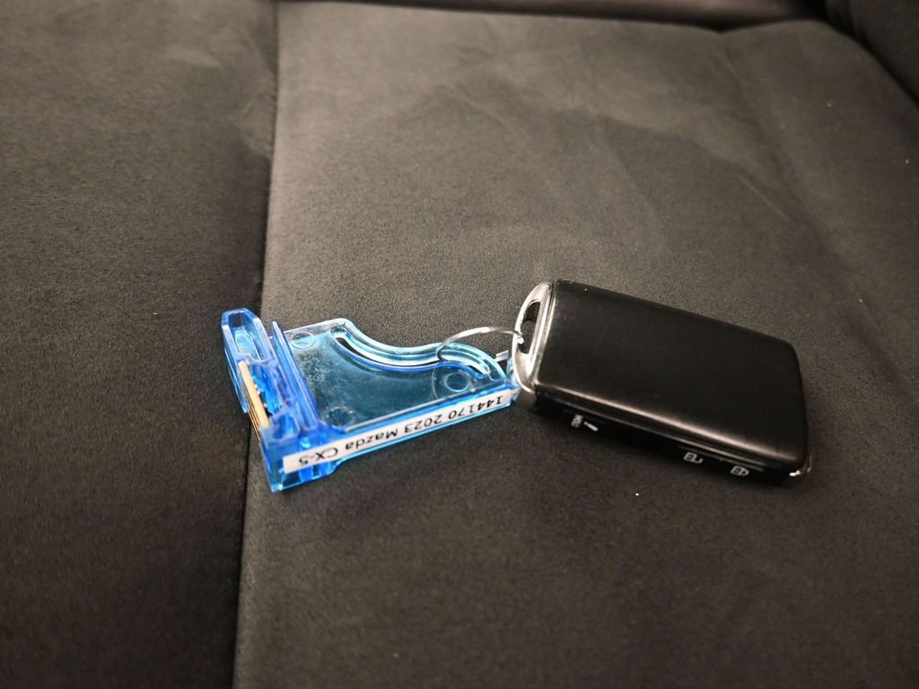 Used 2023 MAZDA CX-5 AWD 2.5 S w/ Select Package image 49