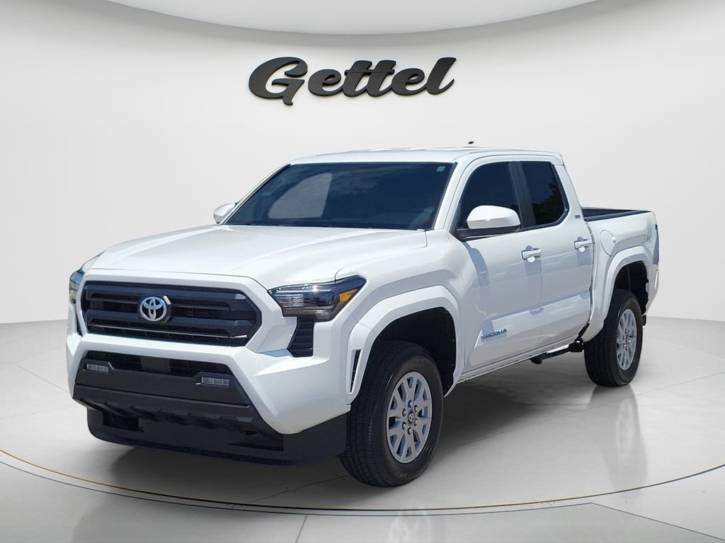 Certified 2025 Toyota Tacoma SR5 AWD/4WD image 1