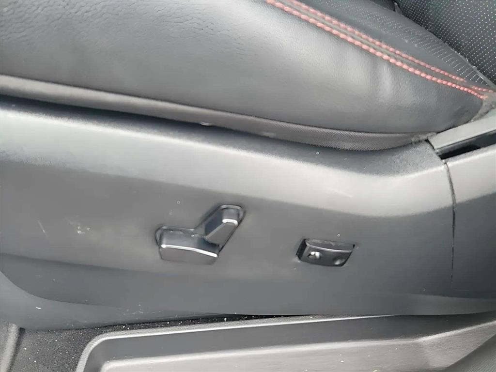 Used 2020 Dodge Grand Caravan GT FWD image 14