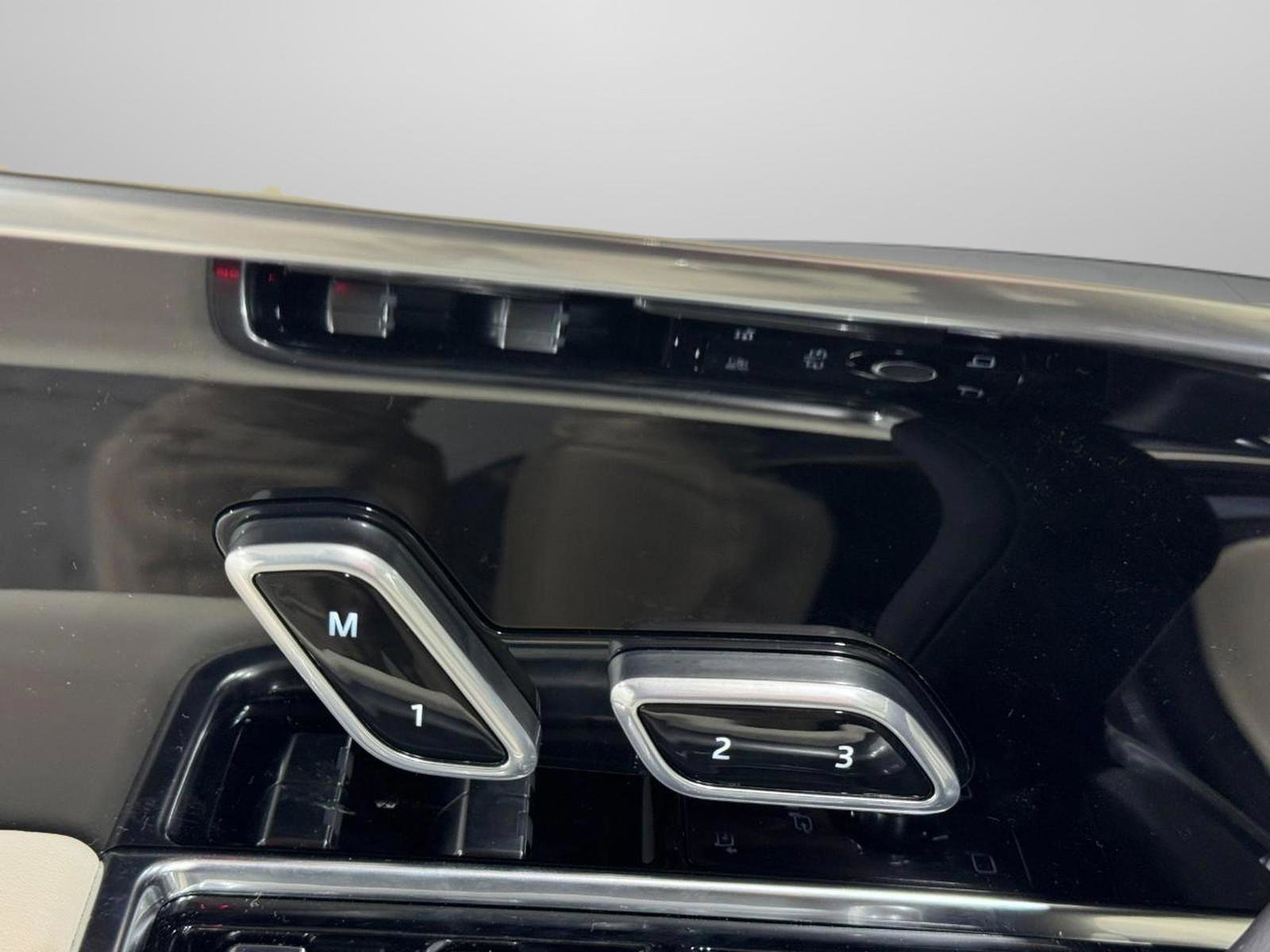 New 2026 Land Rover Range Rover Autobiography image 24