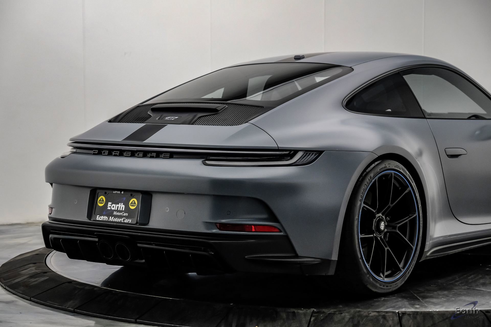 Used 2023 Porsche 911 GT3 RWD image 17