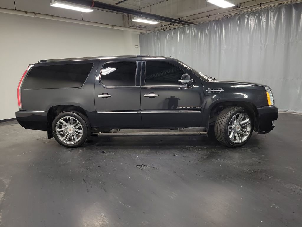 Used 2013 Cadillac Escalade ESV Platinum image 10