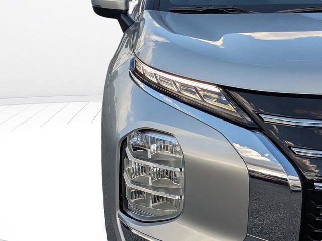 New 2026 Mitsubishi Outlander ES image 9