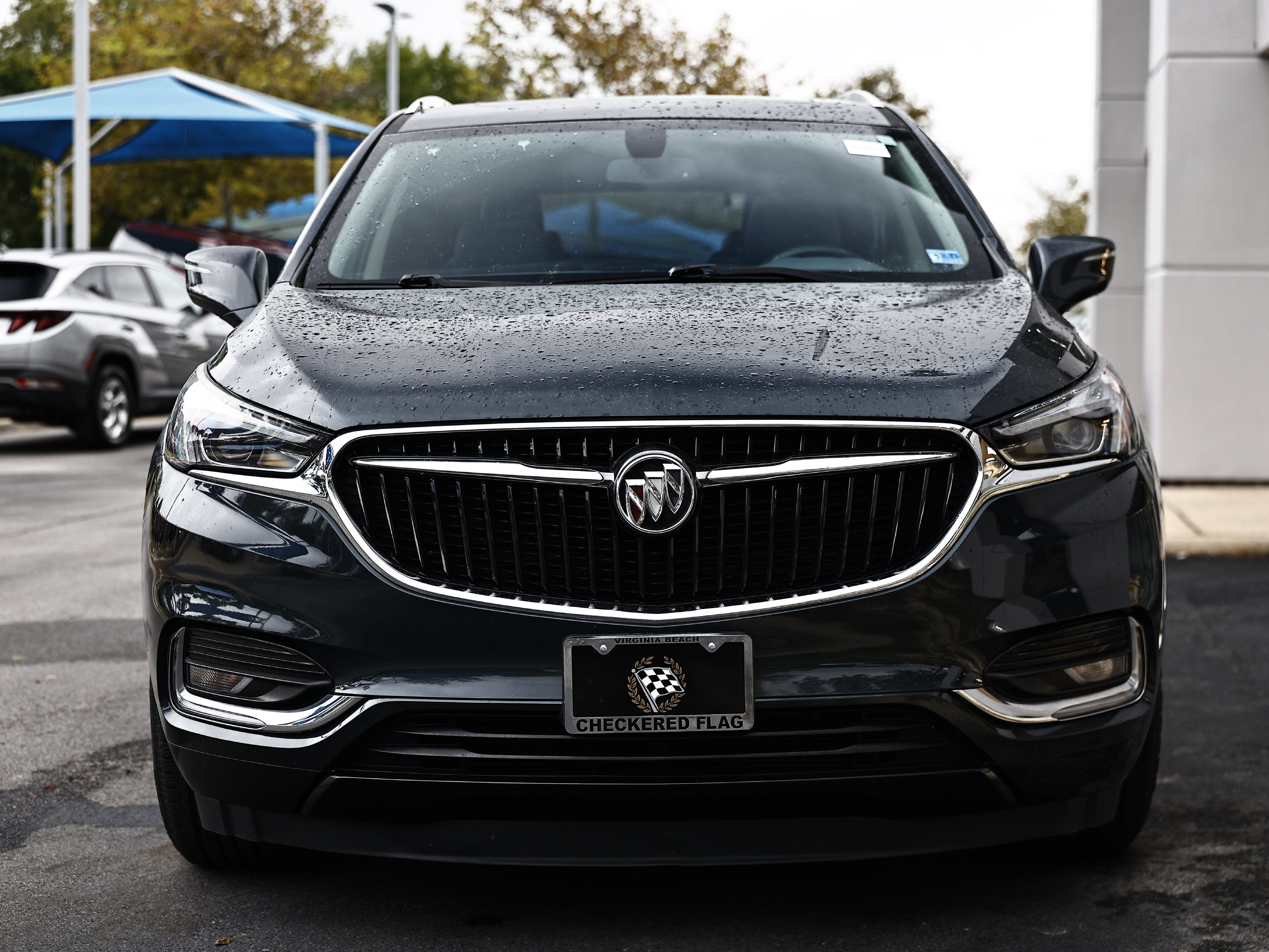 Used 2018 Buick Enclave Essence AWD/4WD image 13