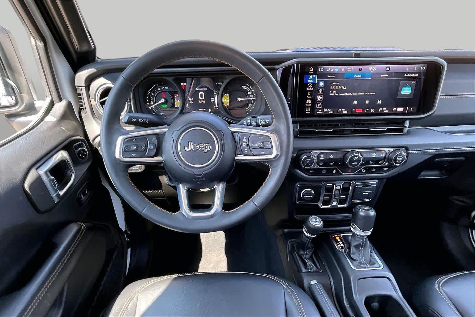 Used 2024 Jeep Wrangler Unlimited Sahara w/ Safety Group AWD/4WD image 6