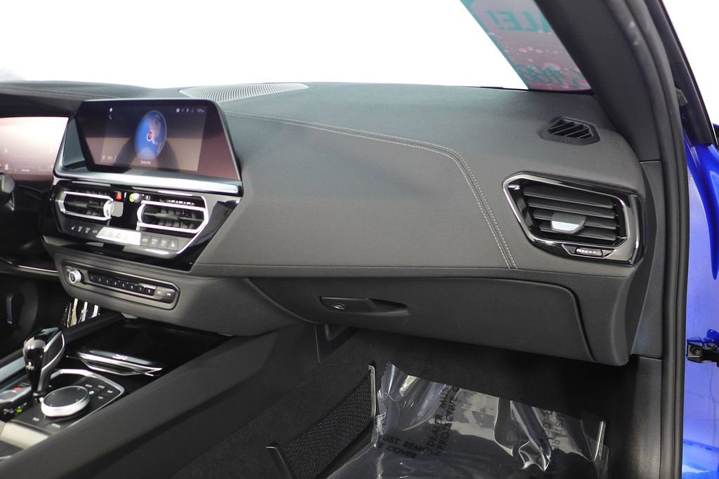 Used 2025 BMW Z4 M40i w/ Premium Package image 18