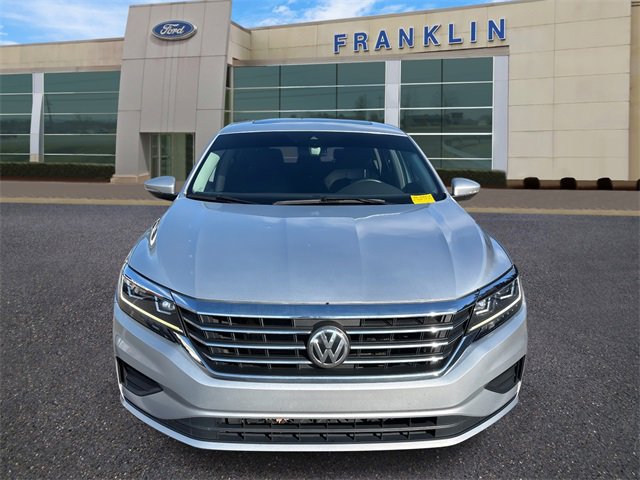 Used 2021 Volkswagen Passat 2.0T SE image 2