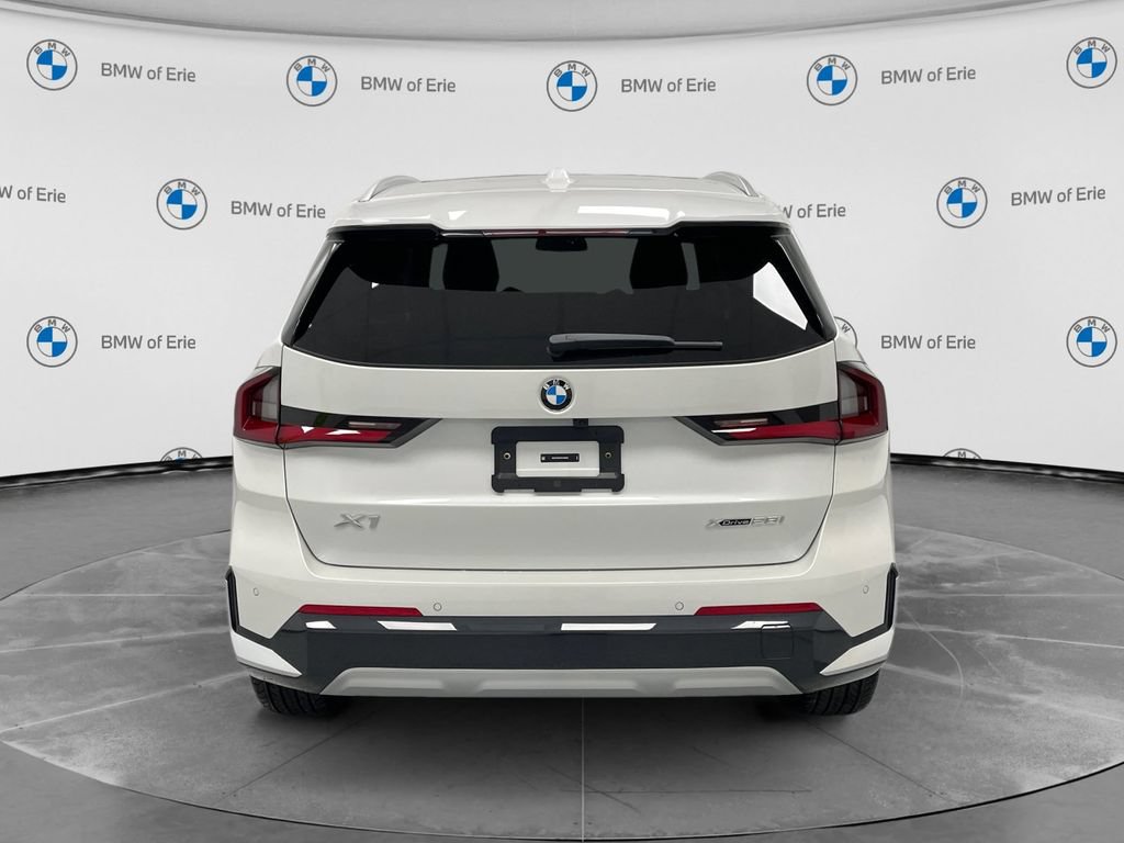 New 2026 BMW X1 xDrive28i w/ Technology Package AWD/4WD image 3