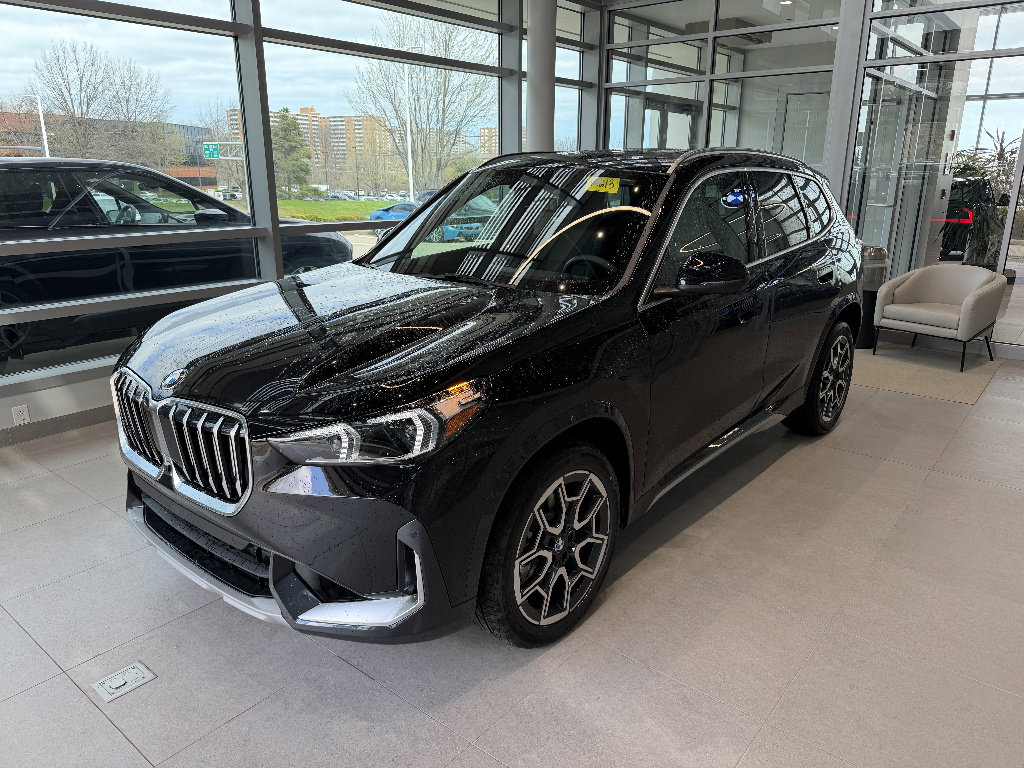 New 2026 BMW X1 xDrive28i w/ Technology Package AWD/4WD image 3