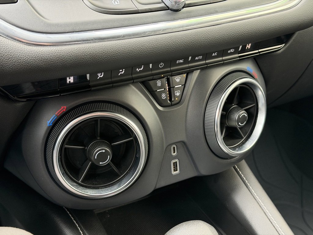 Used 2023 Chevrolet Blazer LT w/ Midnight/Sport Edition image 15