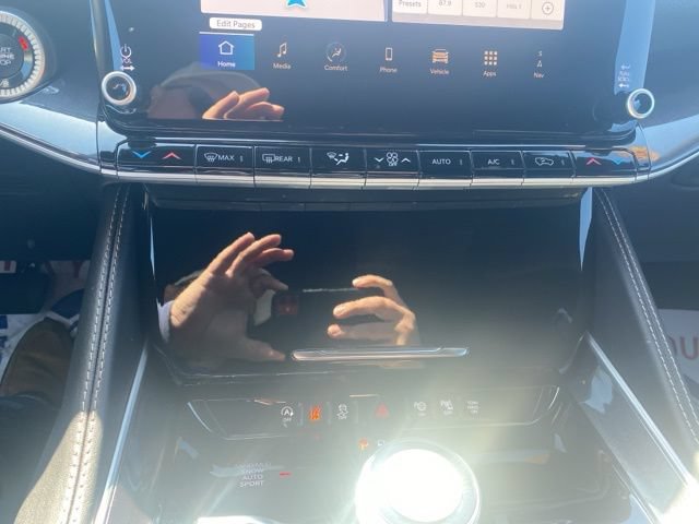 New 2024 Jeep Wagoneer 4WD w/ Convenience Group I image 23